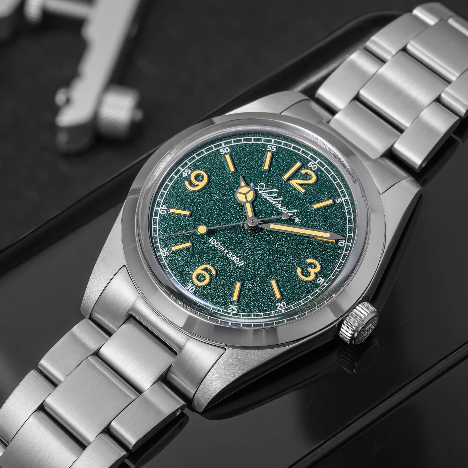ADDIESDIVE 36mm VH31 Quartz Field Watch AD2518