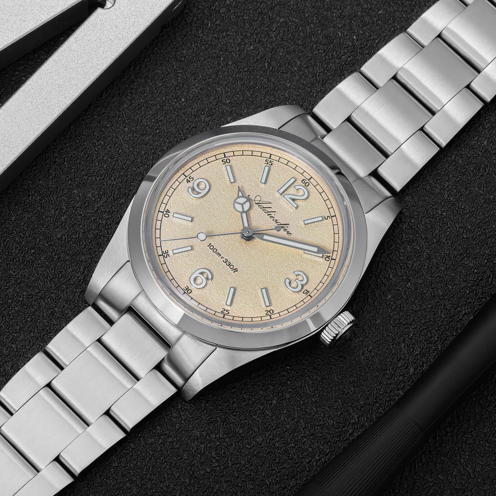 ADDIESDIVE 36mm VH31 Quartz Field Watch AD2518