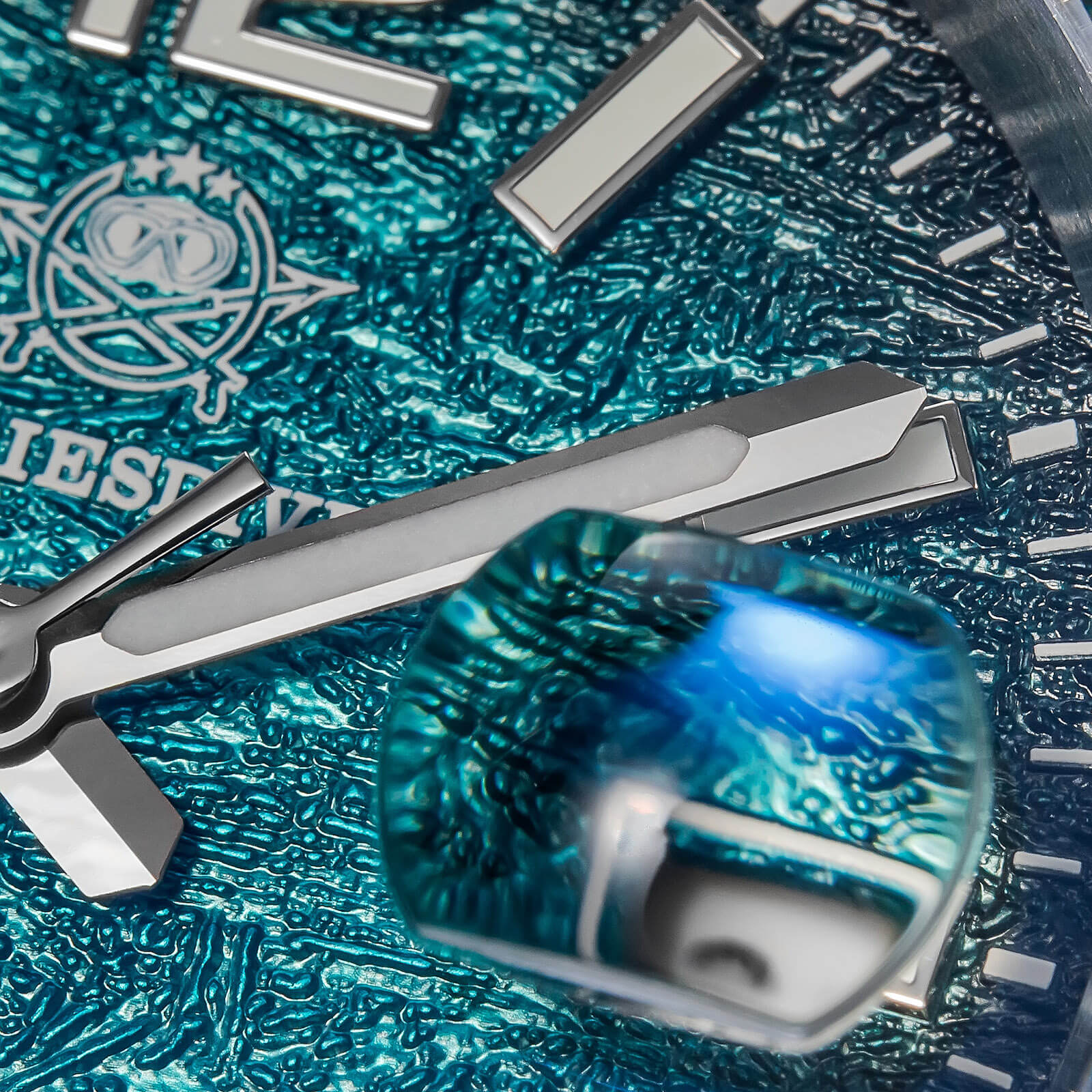 ★Halloween Sale★Addiesdive 41mm Modern Sub Quartz Watch with 200M Water Waterproof,AD2513