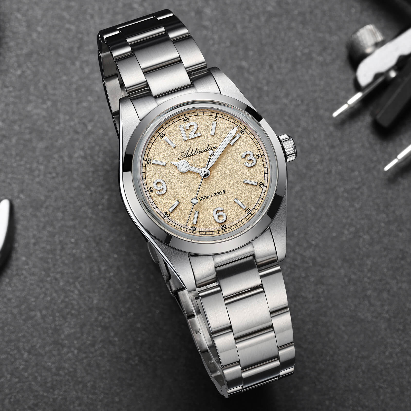 ADDIESDIVE 36mm VH31 Quartz Field Watch AD2518
