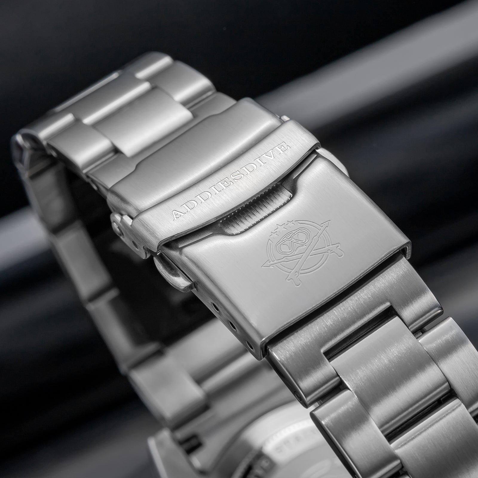 U.S. Warehouse -ADDIESDIVE 39mm Quartz Watch with Bi-directional Rotating Bezel AD2068
