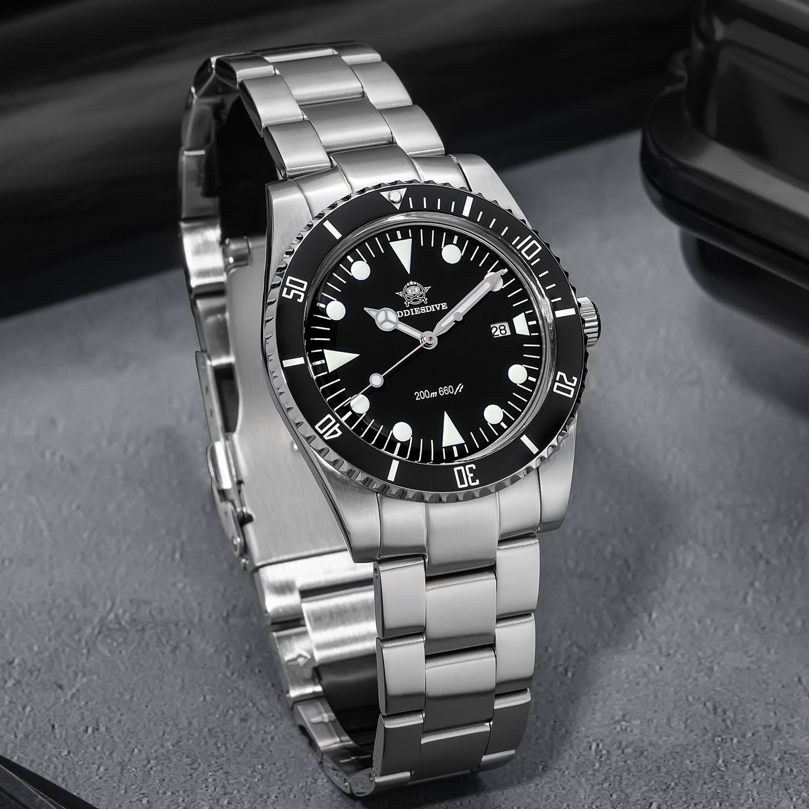 U.S. Warehouse -ADDIESDIVE 39mm Quartz Watch with Bi-directional Rotating Bezel AD2068