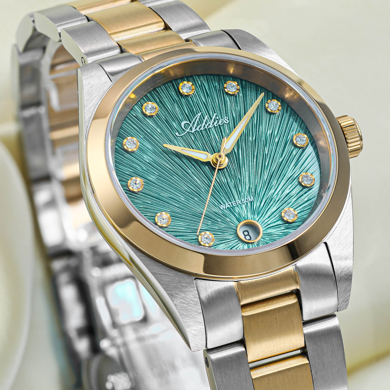 Addies Classic 31mm Sapphire Crystal Quartz Watch AW25916