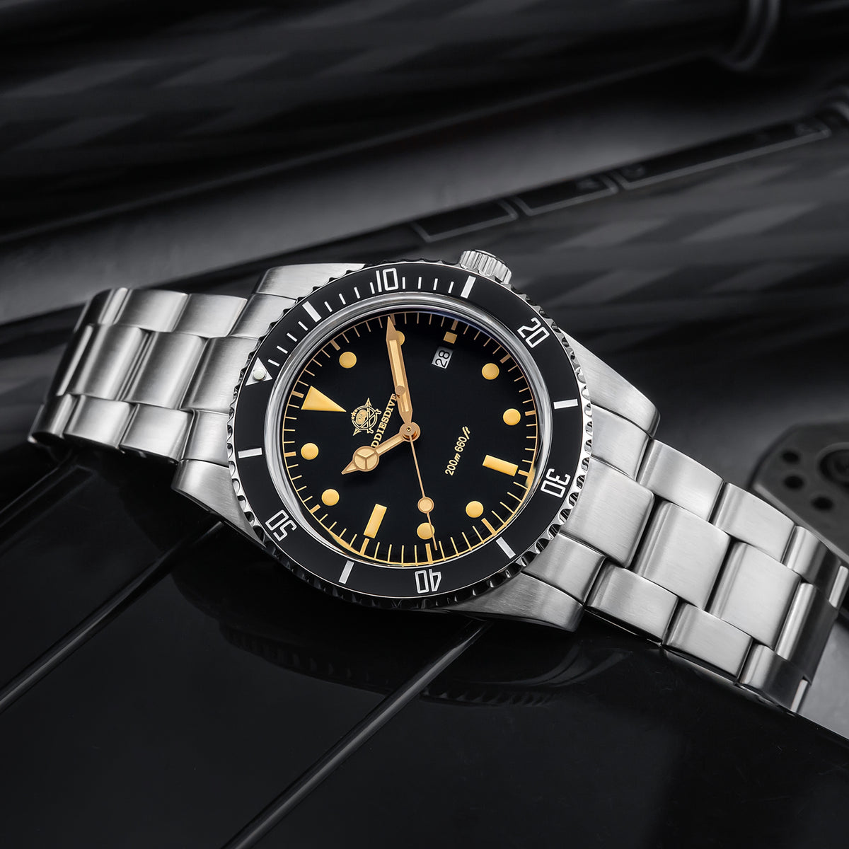 Directional Watch ADDIESDIVE 39mm Quartz Watch with Bi-directional Rotating Bezel AD2072