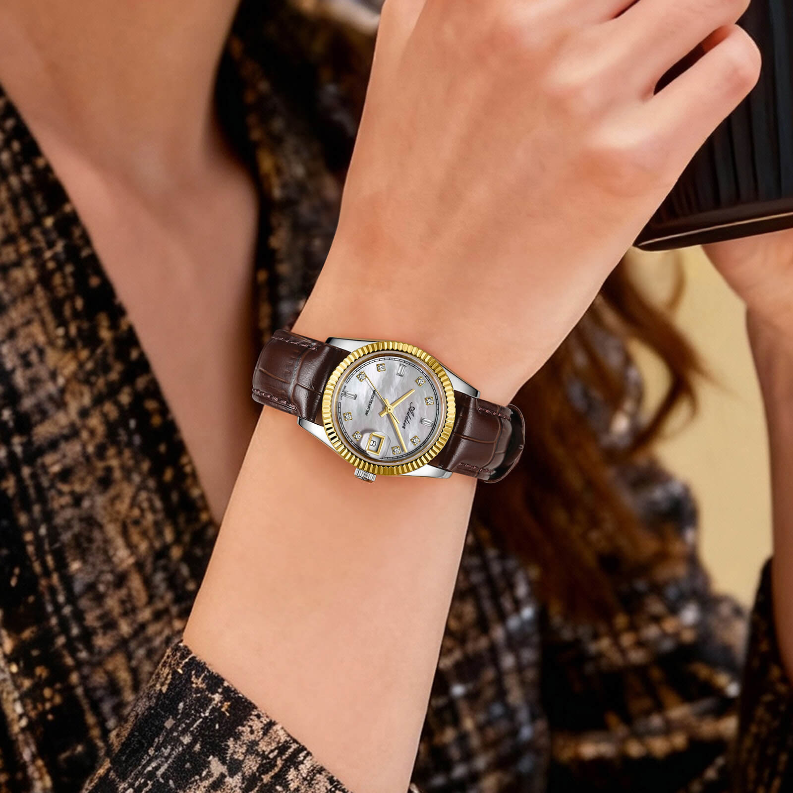 Addies 28mm Women’s Mop Luxury Quartz Watch AW25905