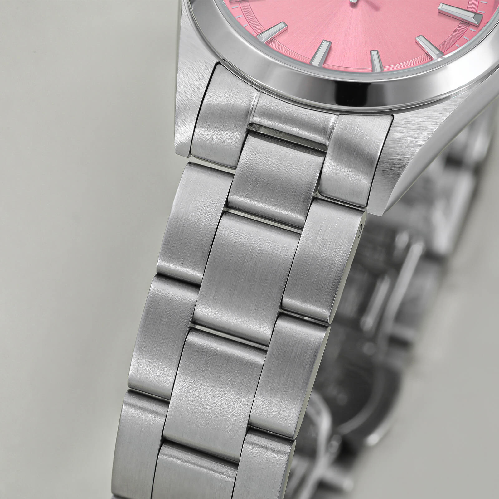 Addies 31mm Sunburst Women's Quartz Watch Sapphire Crystal AW25908