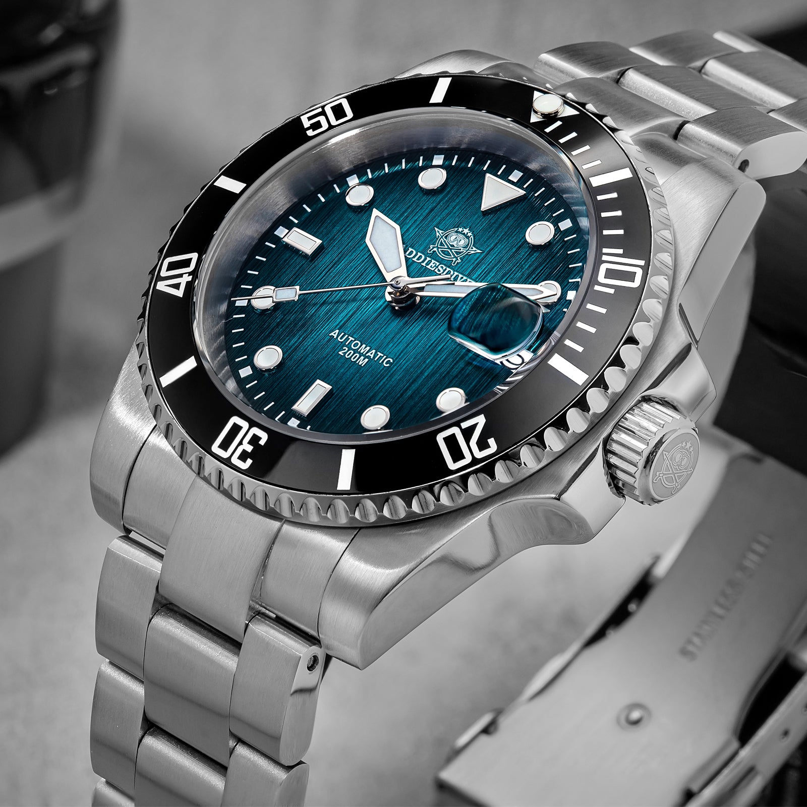 U.S. Warehouse -ADDIESDIVE Stainless Steel Sub Dive Watch AD2078