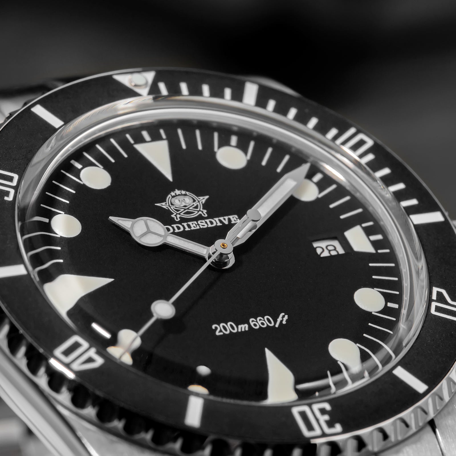 U.S. Warehouse -ADDIESDIVE 39mm Quartz Watch with Bi-directional Rotating Bezel AD2068